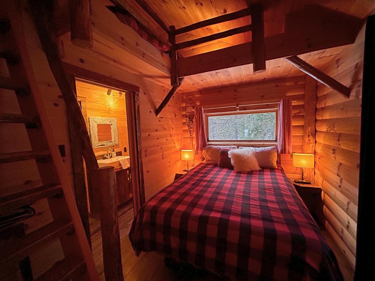 Husky - Chalets De Moh - Jacuzzi La Malbaie Ngoại thất bức ảnh
